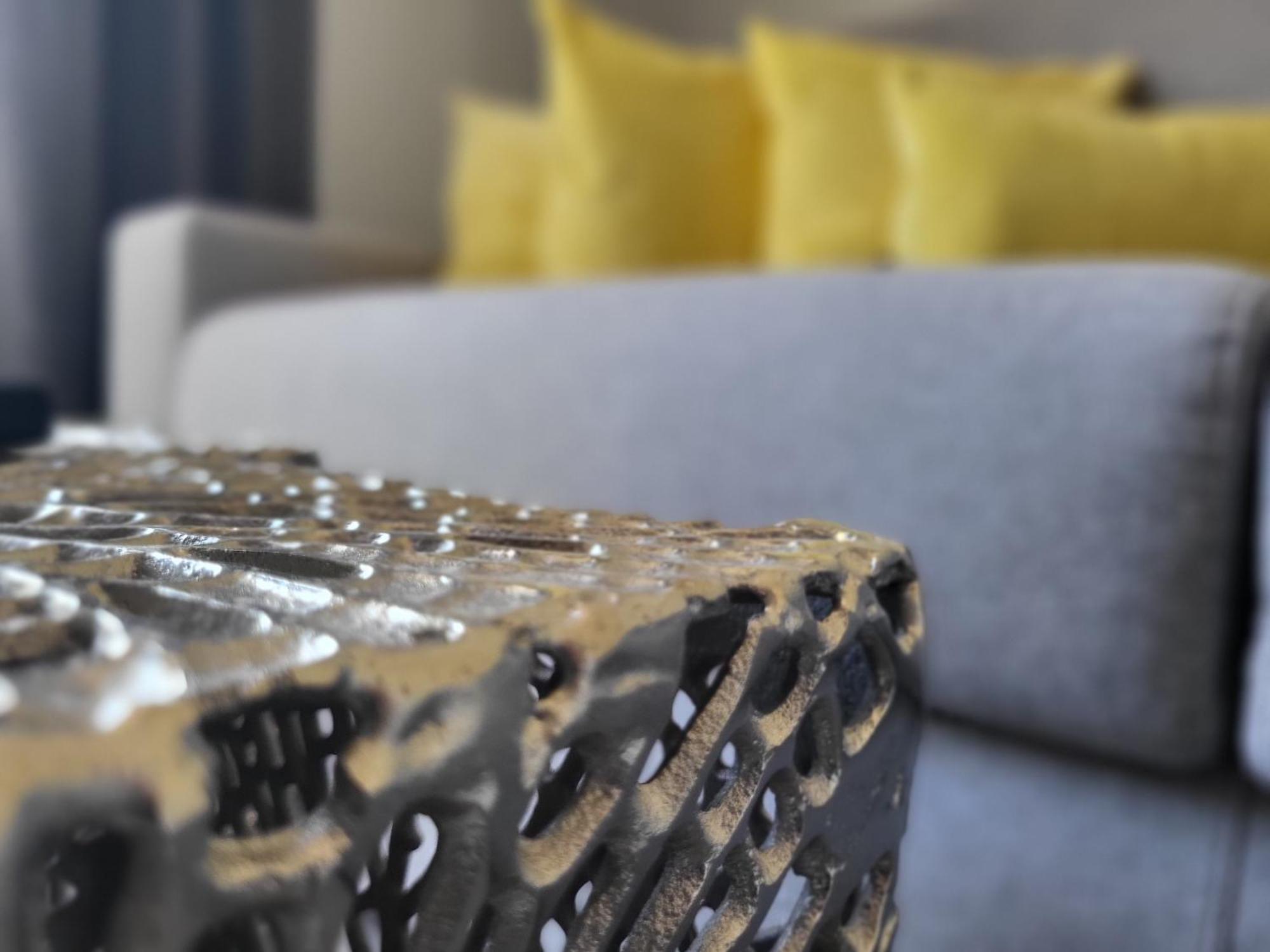 Attilio High Living Suites - Adults Only Torri Del Benaco Rom bilde